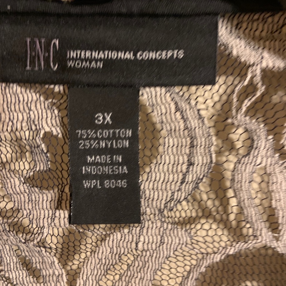 Lace jacket - Picture 3 of 3